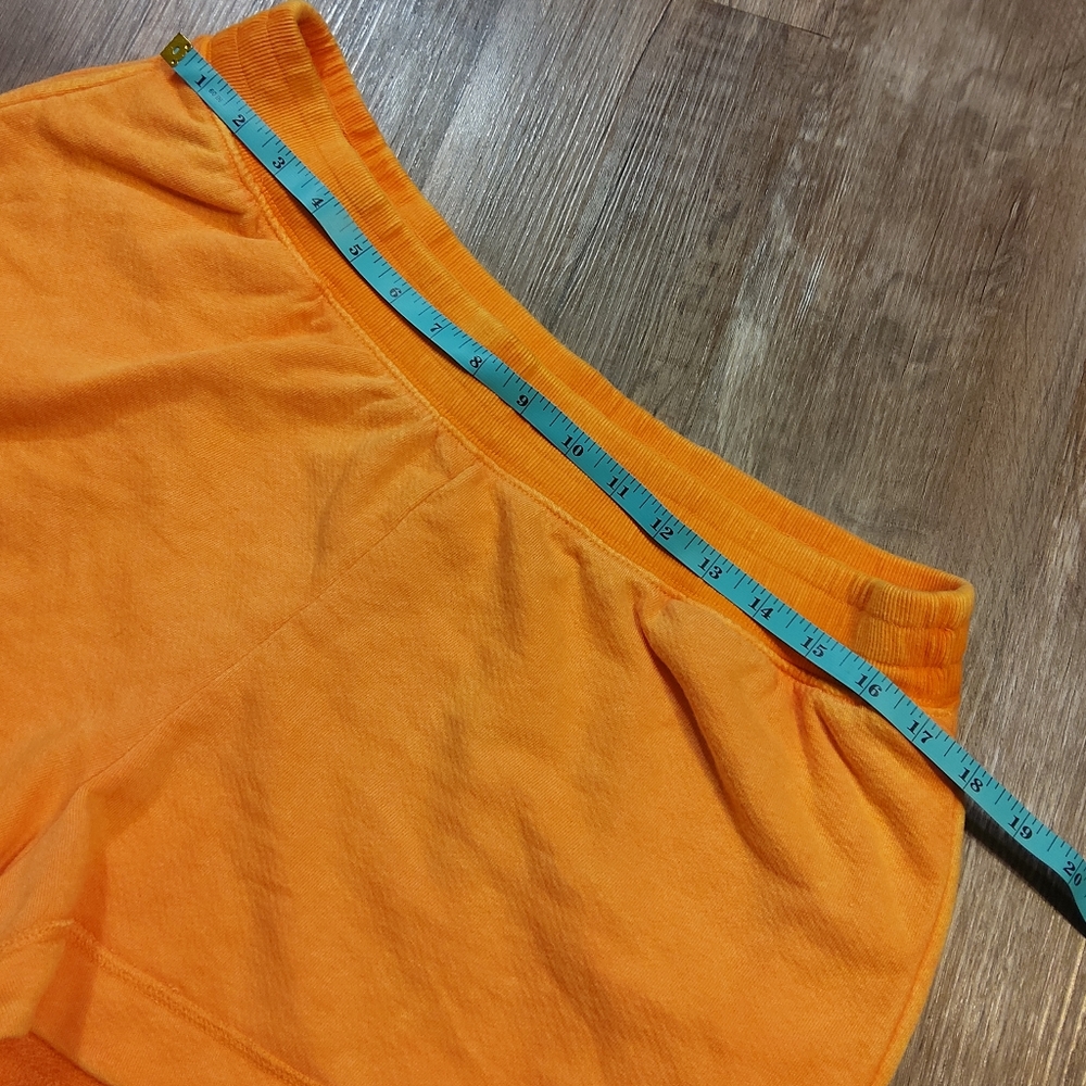 Free People Movement Shorts NWOT - LARGE - Picture 7 of 8
